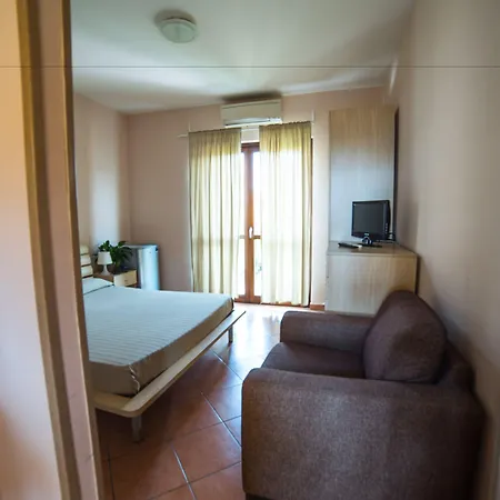 Hotel La Maison Jolie Fiumicino