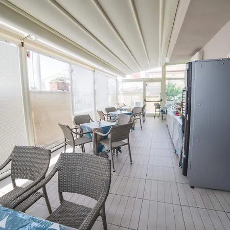 La Maison Jolie 3*