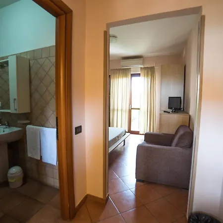 La Maison Jolie Hotel Fiumicino