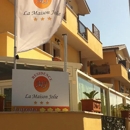 Hotell La Maison Jolie